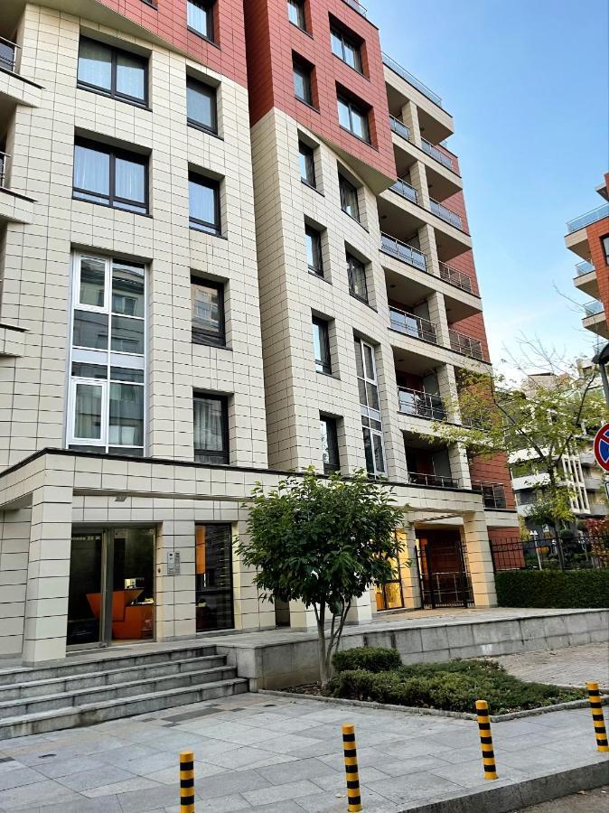 Luxury Gated Apartment Sofia Exteriör bild
